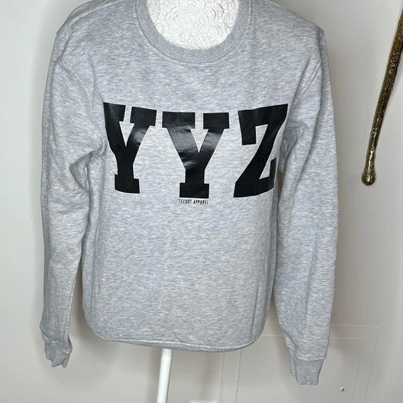 YYZ Sweater Sz. S from Teedot Apparel - Picture 1 of 4